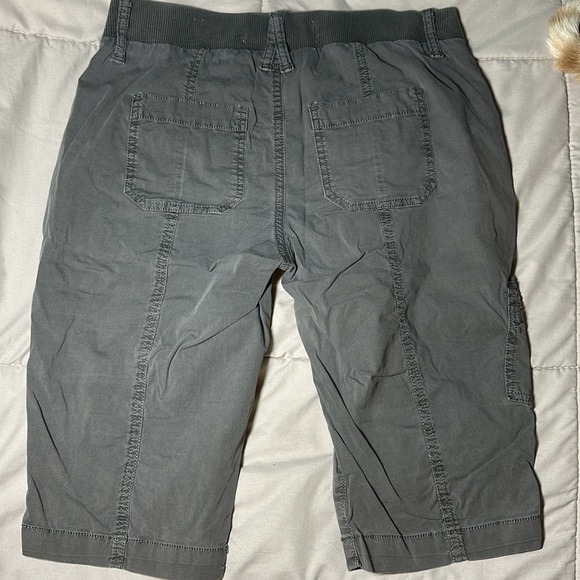 cargo shorts - Picture 2 of 3